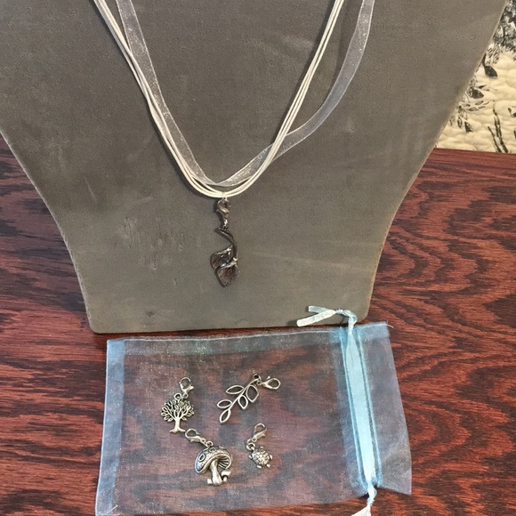 “How does your garden grow” charm set BOGO - Picture 1 of 5